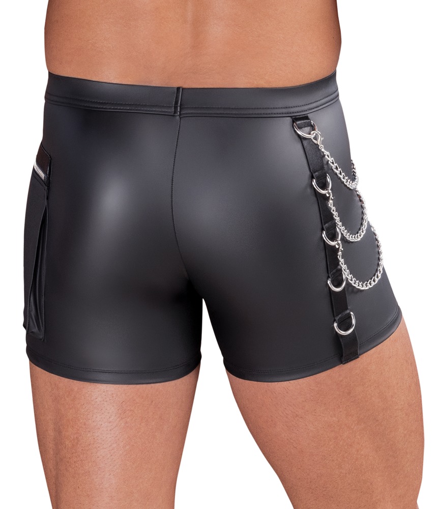Boxer met kettingen